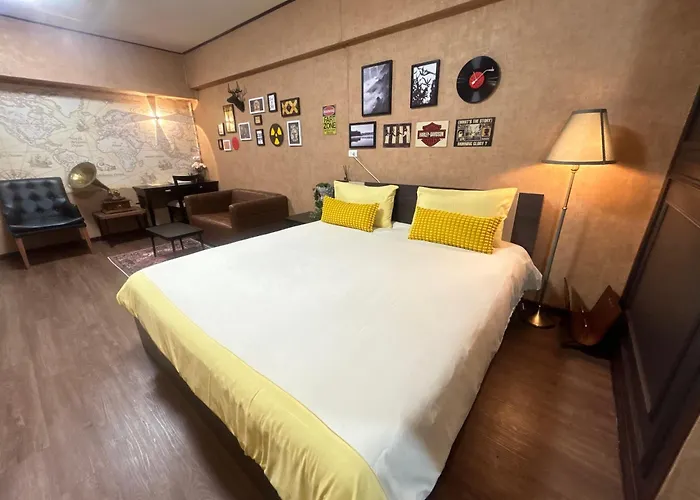 Secret Retro Vintage Building ห้องลับเรโทรในตึกวินเทจ アパート *