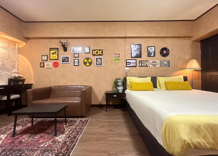 Secret Retro Vintage Building ห้องลับเรโทรในตึกวินเทจ アパート *
